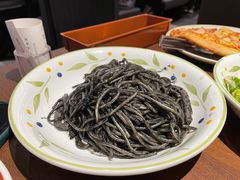 威尼斯风味墨鱼汁意面-萨莉亚意式餐厅(杭州滨江天街店)