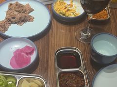 -明洞阿姨·韩式酱蟹烤肉·创意料理(三元桥店)