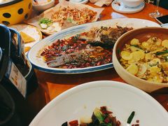 -有红鸡毛店·川菜(建设路店)