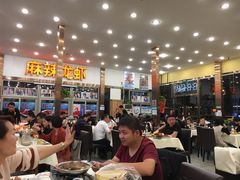 大堂-簋街仔仔小龙虾(总店)