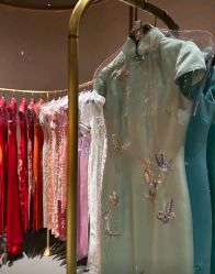 -藤薰定制中式嫁衣礼服旗袍店