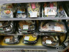 -全家便利店(愚园店)