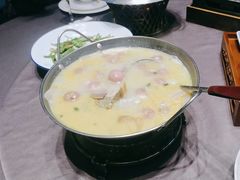 -香山湖家家宴(中山陵店)