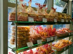 -红宝石·鲜奶小方·海派西点房(南丹店)
