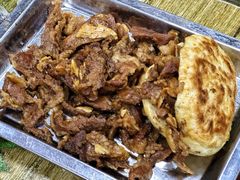 筋头巴脑-清真-戏楼王记牛肉面