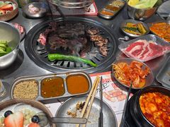 -炽城·烤肉名家(鸿达中央广场店)