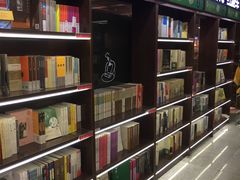 -新华书店(新街口旗舰店)