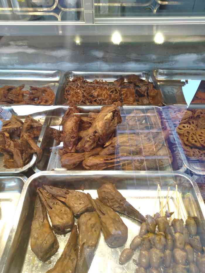 黄小乐现捞鸭脖(义乌店)-"以前不太爱吃鸭脖鸭翅这些东西,有次逛义乌.