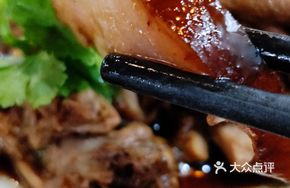 Braised Pork Trotter