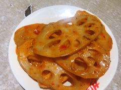 -爆炸头阿姨小四川正宗川味小吃(无任何分店)