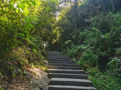 -梅岭月亮湾山体公园