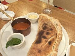 -城市大道红炉披萨烘焙坊