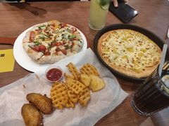 -必胜客(江门万达店)