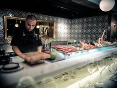 -La Mer Restaurant & Lounge