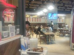 -潮界(LU·ONE凯德晶萃广场店)