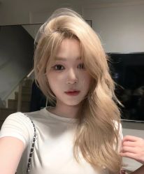 -丝语萱形象