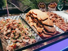 -布罗城堡自助烧烤(鸿通城购物中心店)