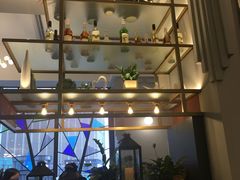 -港丽餐厅(高德置地店)