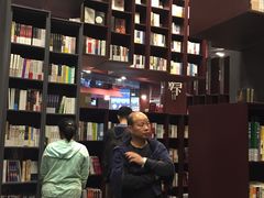 -当当梅溪书院(步步高梅溪新天地店)