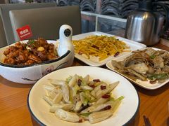 腊肉炒豆丝-莲餐厅·湖北菜·潜江小龙虾店(愚园路店)