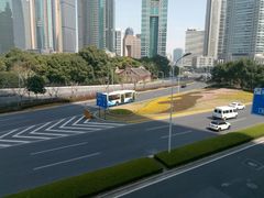 -陆家嘴空中步行连廊