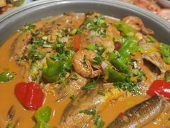 红烧小杂鱼-苏浙徽·江南荟·本味融合菜(相城方圆里店)