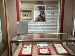 -目艮眼镜SHOWROOM(品牌集合店)
