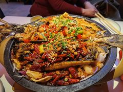 -鸣记脆皮烤鱼·海鲜烤鱼(三八广场店)