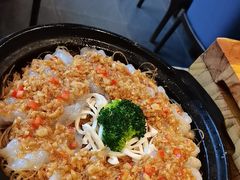 -有红鸡毛店·川菜(建设路店)