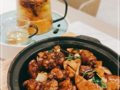-荷花亭·湖北融合菜(中商广场店)