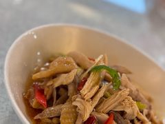 -汗腾格里·风味餐厅(新疆驻京办店)