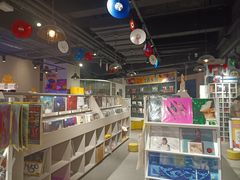 -浣熊唱片店(上海影城店)