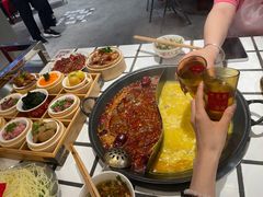 -朱光玉火锅馆(正弘城店)