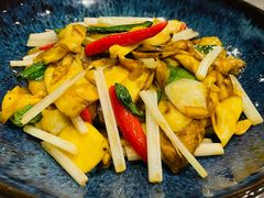 -半山腰·云南菜(侨福芳草地店)