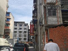 -周肥肠(江油总店)