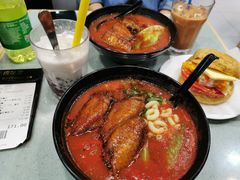 番茄浓汤鸡翅猪扒通粉-华嫂冰室(尖沙咀店)