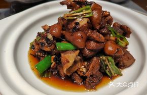 Stewed Pork Trotter with Vegetables