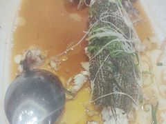 蒜蓉粉丝蒸波龙活-沪华海鲜大酒楼(南汇店)