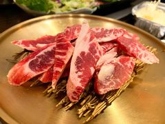 -臻牛烤肉