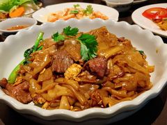 -大头虾越式风味餐厅(光明广场店)