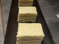 -耶里夏丽·丝路国际新疆菜·清真食品(徐汇南丹东路臻选店)