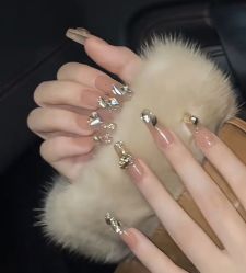-IDO美甲美睫