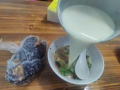 -云南大锅豆浆店