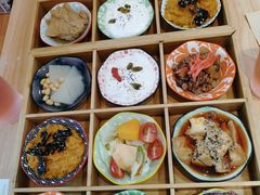 -轻蔬不用等·素食(江苏路店)