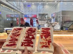-来龍儿鲜切牛肉自助老火锅