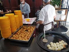 玉兰饼-毛华美食(清扬路店)