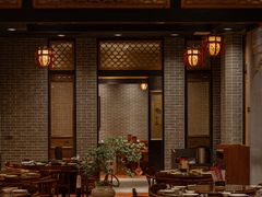 -龙悦湾酒家·八阵鱼生·渔人码头店
