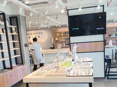 -瑞司视光眼镜·蔡司战略合作眼镜店(新街口店)