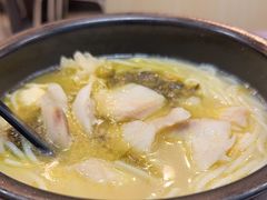 -灵芝妹子海鲜米线(瓦房店新玛特店)