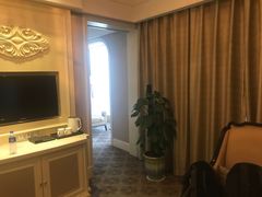 -河南中州皇冠假日酒店